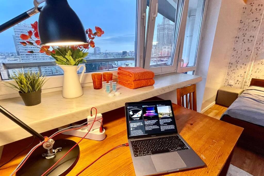 ワルシャワOrange Metro Fast Wifi 1Gbs Big Tv Hbo Appletvアパートメント エクステリア 写真
